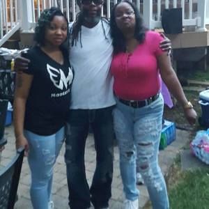 Meet your Posher, Cynthia